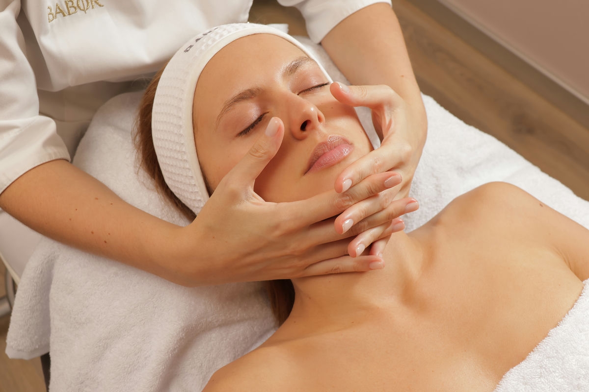 Массаж буккальный (А21.01.002)